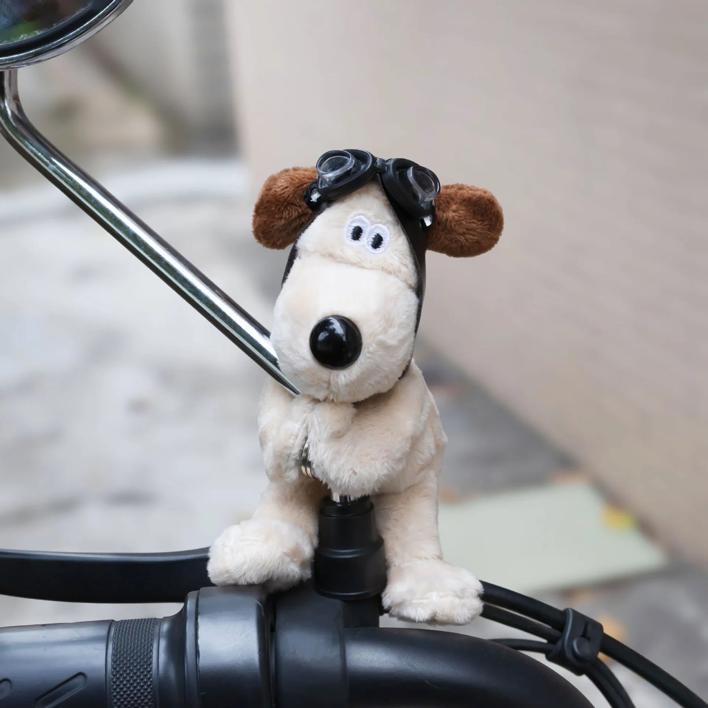 Perrito Decorativo de Felpa